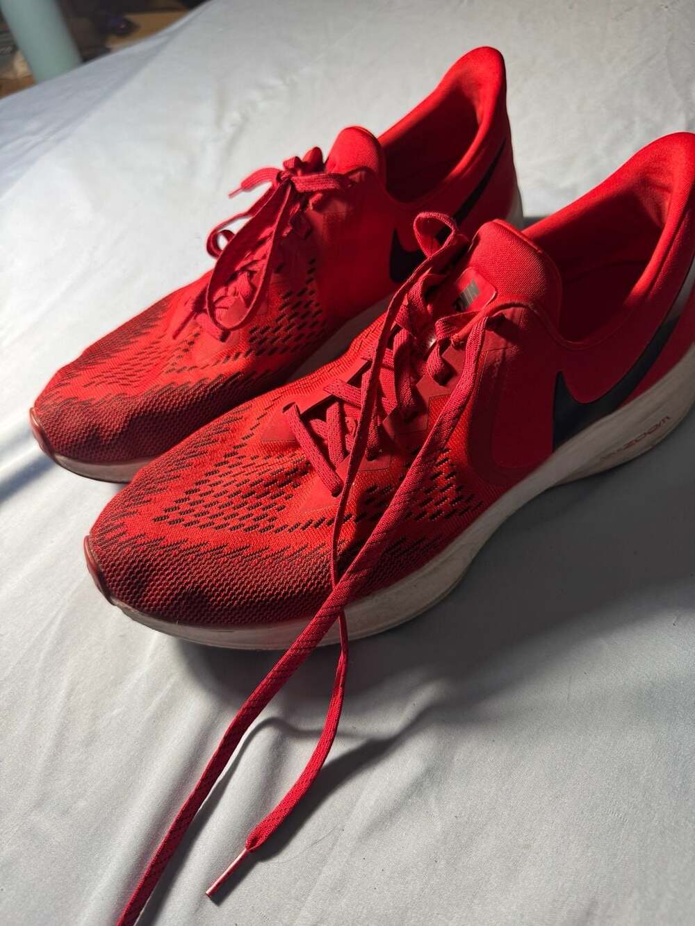Nike Air Zoom Winflo 6 Size 12 University Red